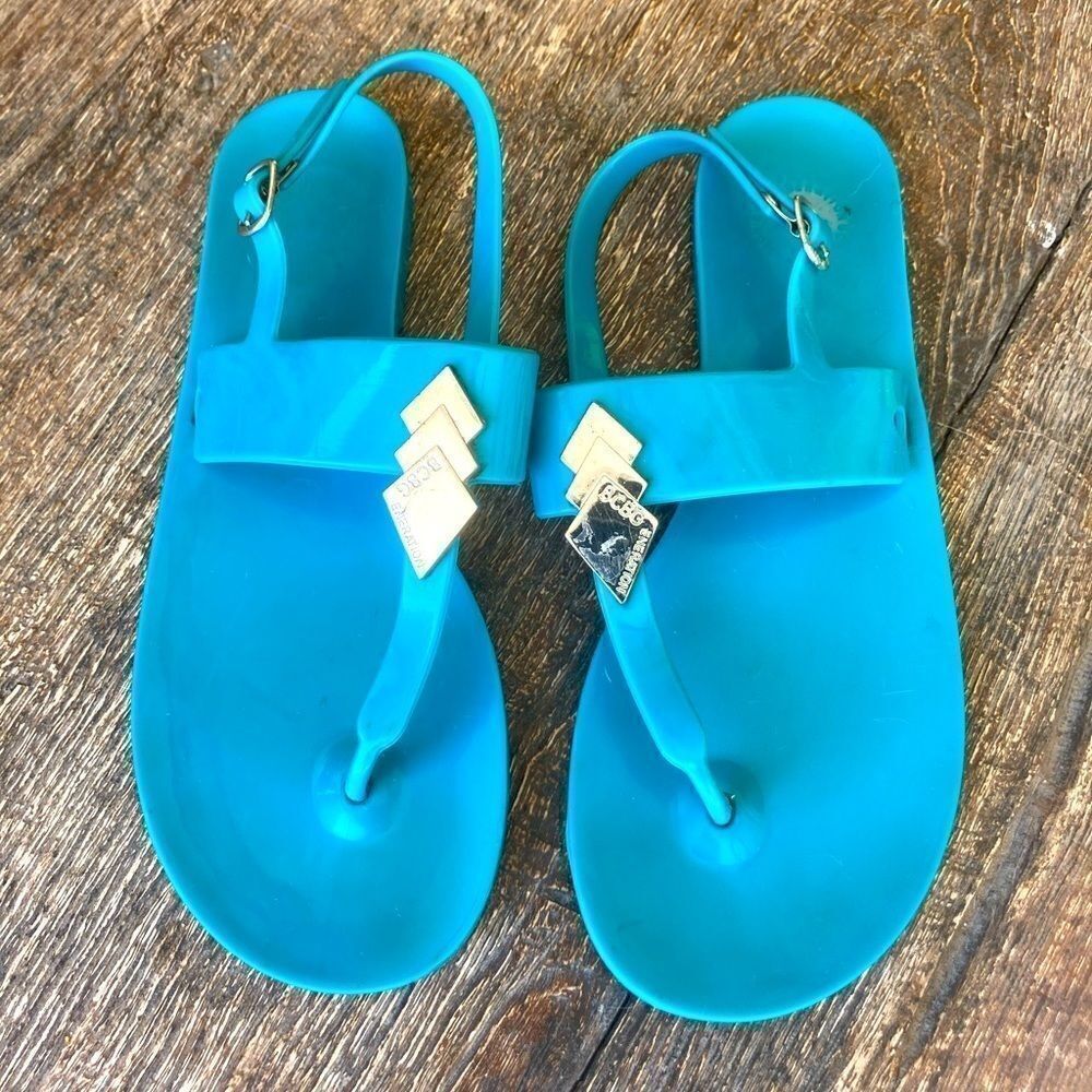 BCBG  sandals   